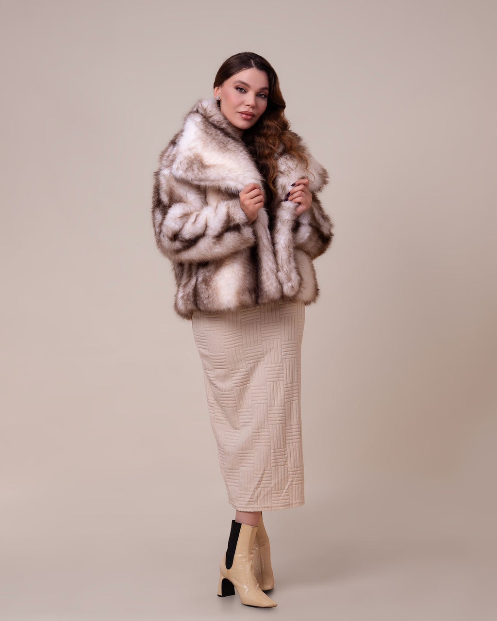 Manteau Luna Boreal en Fourrure de Luxe
